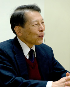武藤 誠 特定教授(英語部会長、進行役)